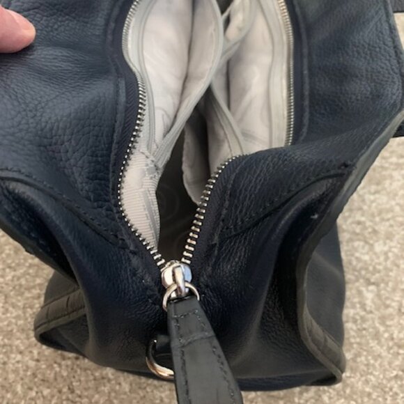 NWOT Brighton Raven Soft Satchel Pebbled Leather Crossbody Bag Heart Charm - Picture 12 of 16